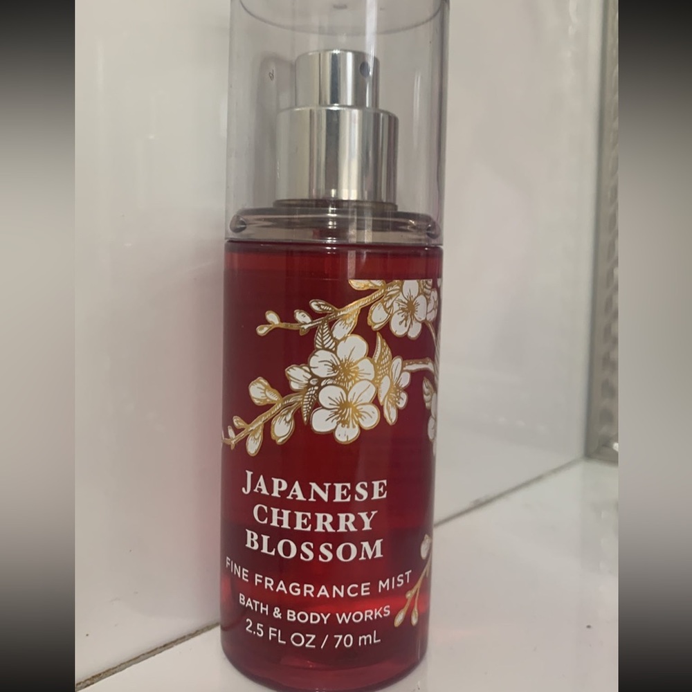 bath and body works japanese cherry blossom fine fragrance mist